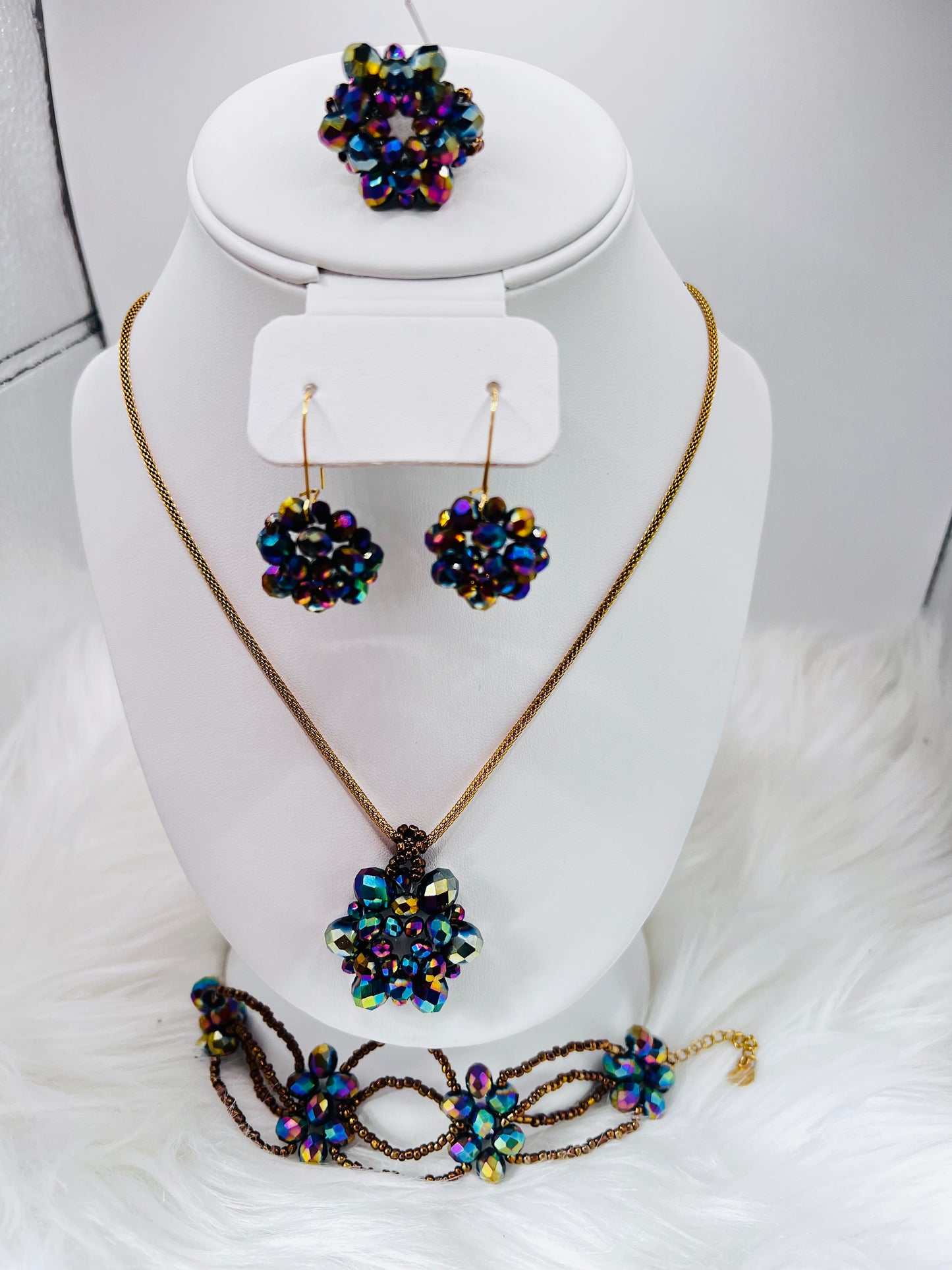 Iridescent Crystal Flower Jewelry Set Gold-Plated Elegance