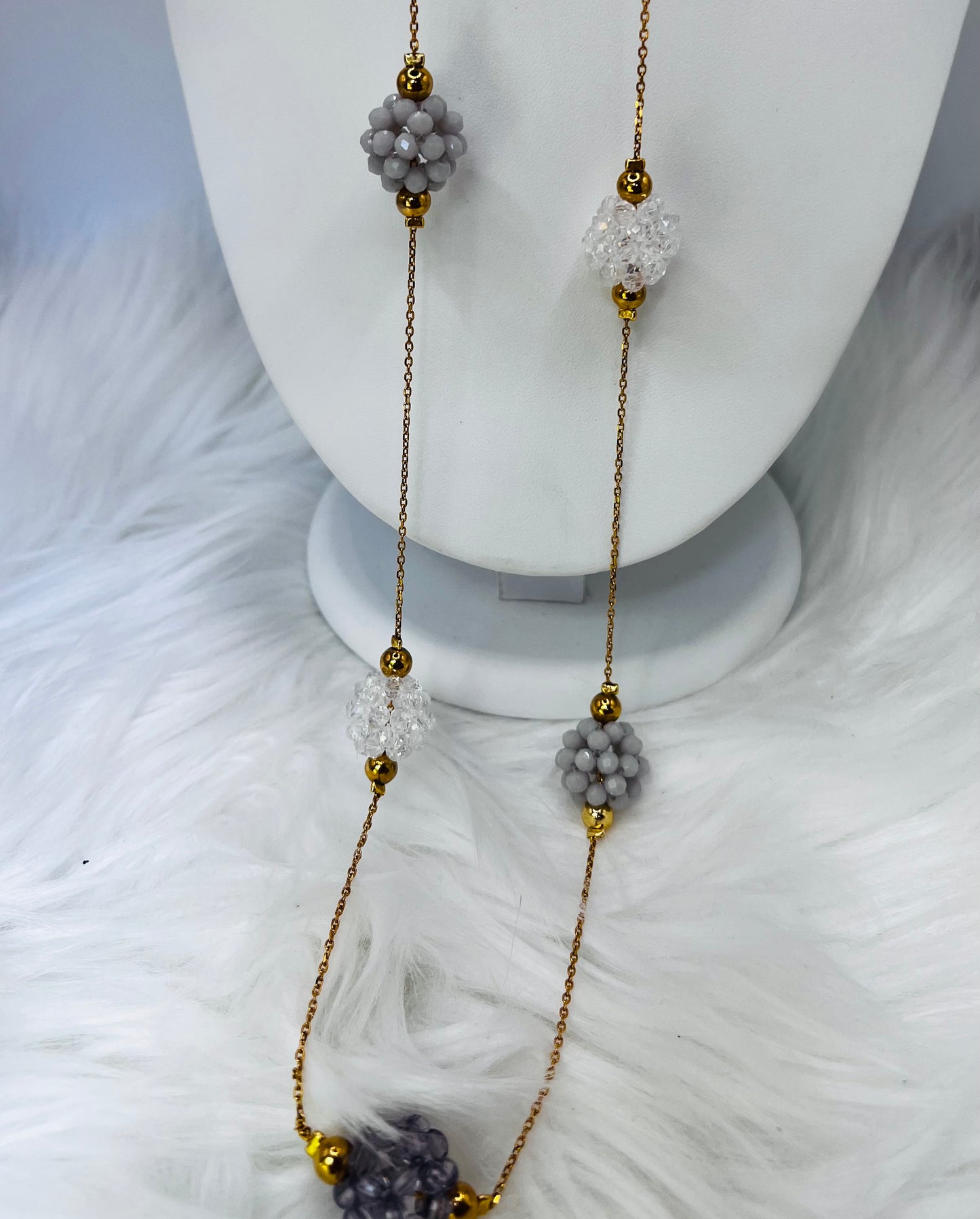 White & gray Crystal Cluster Y-Necklace – Gold Plated Stainless Steel