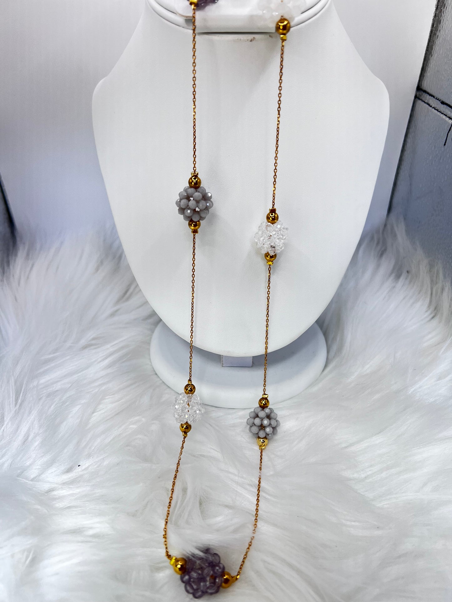 White & gray Crystal Cluster Y-Necklace – Gold Plated Stainless Steel