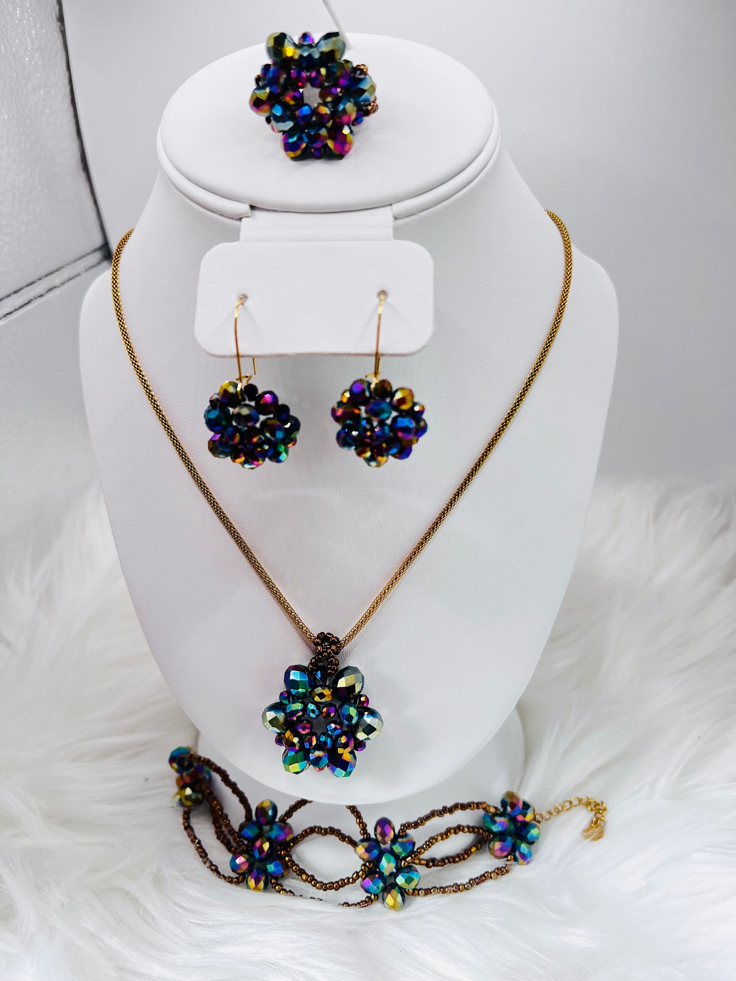 Iridescent Crystal Flower Jewelry Set Gold-Plated Elegance