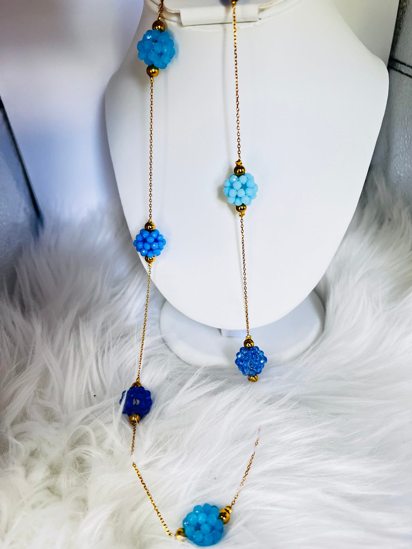 Blue Crystal Cluster Y-Necklace – Gold Plated Stainless Steel