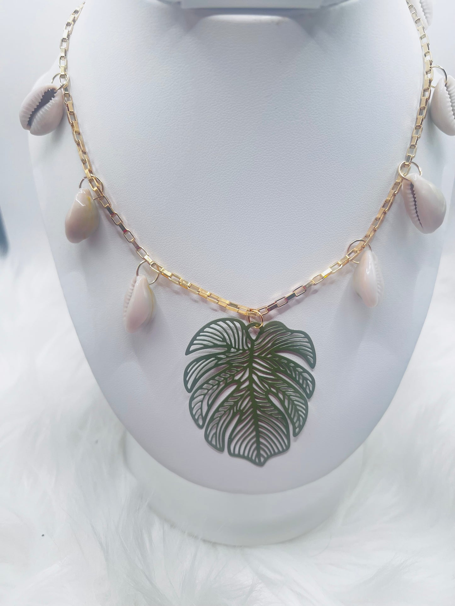 Tropical Vibes Cowrie Shell Necklace